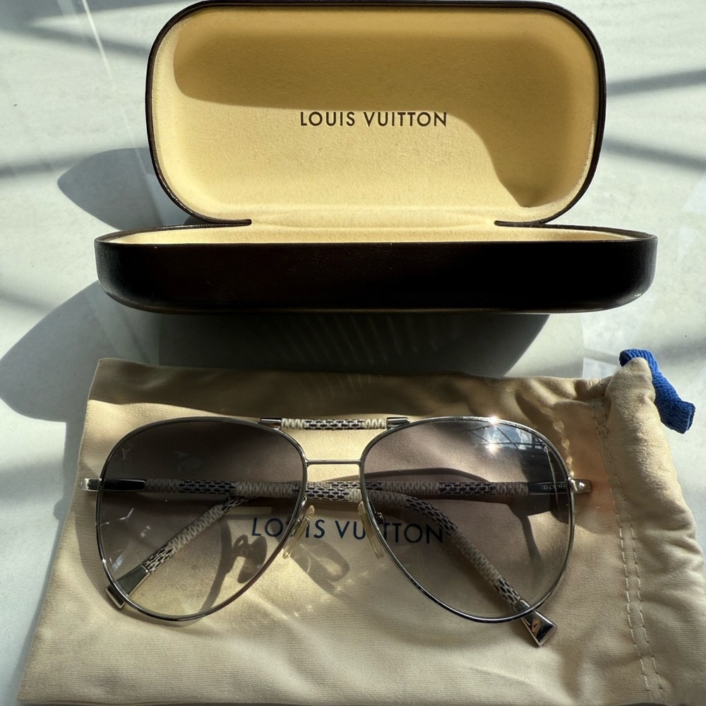 Louis Vuitton Silver and Black Aviator Sunglasses